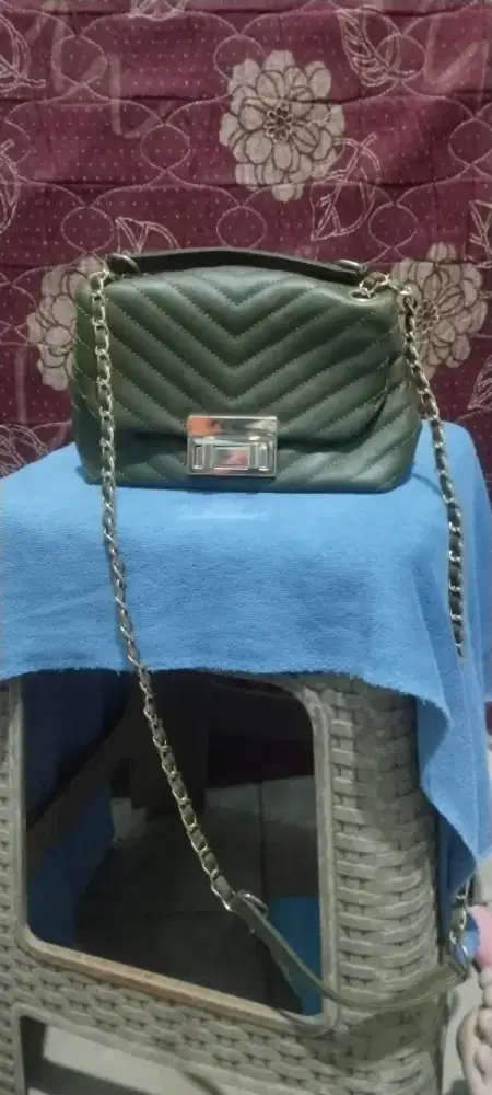 Tas selempang hijau