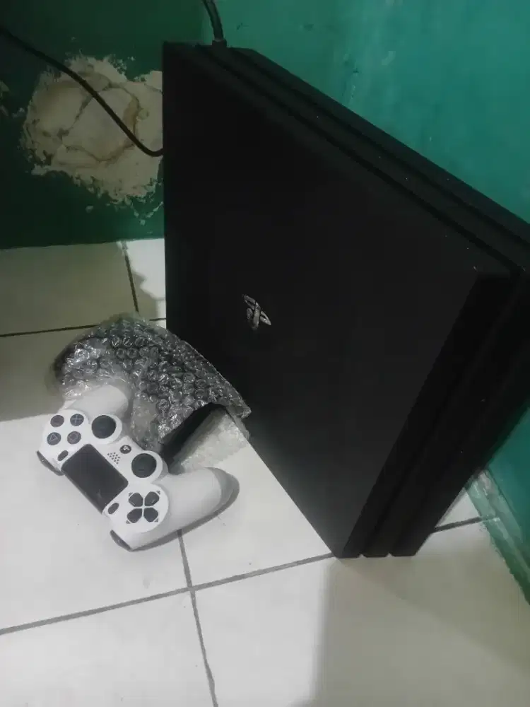 PS4 PRO 1TB FW 11 FULLGAME