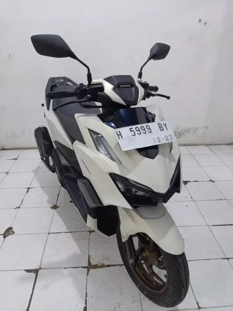 vario 160 th 2022 ABS putih