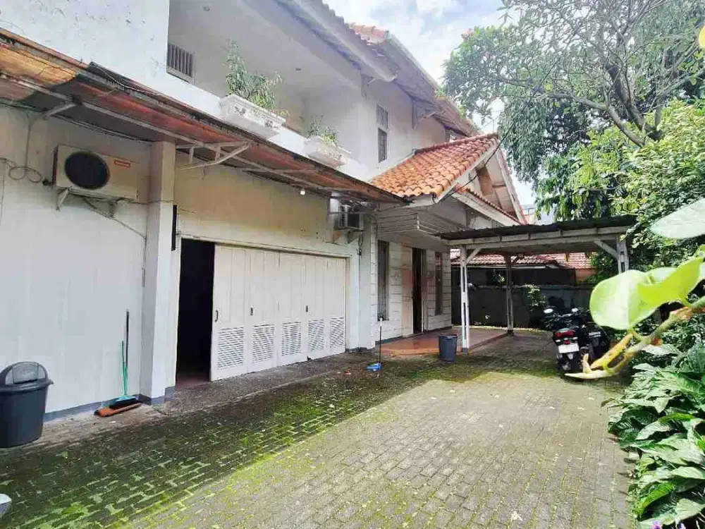 RUMAH HOMEY PRIVATE POOL DEKAT ANTASARI & KEMANG