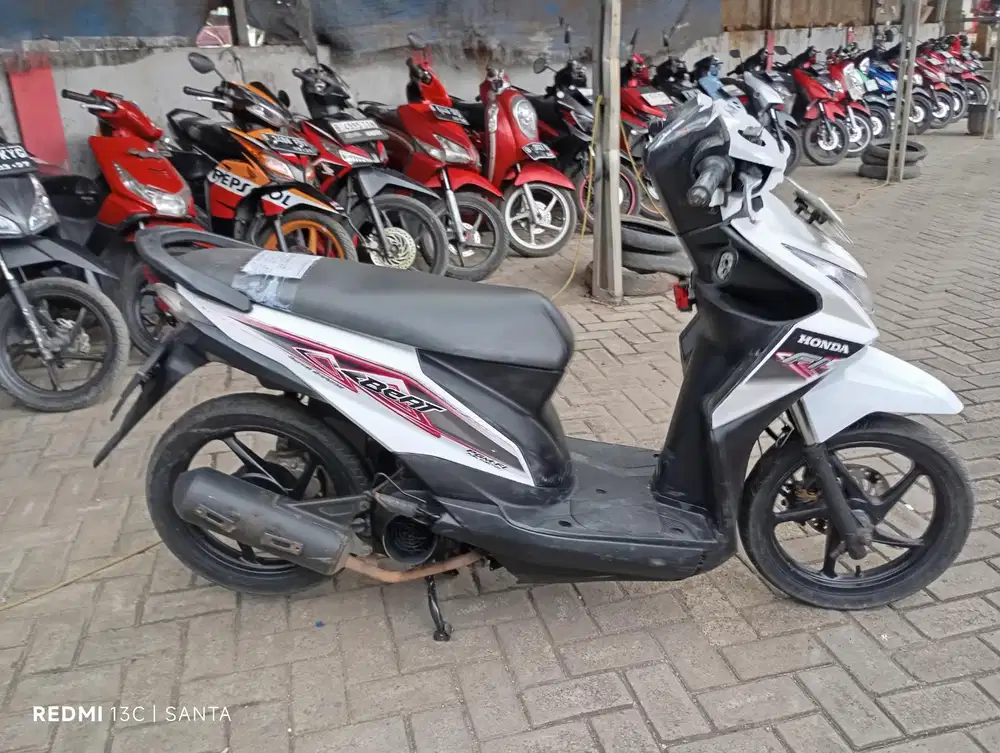 [Cuci Gudang] Honda beat fi Tahun 2014 Surat Komplit
