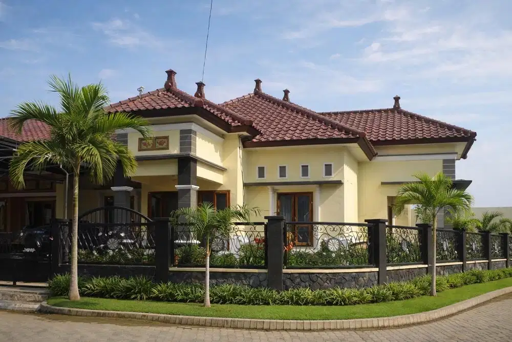 DISEWAKAN RUMAH MURAH DEKAT RS DARMAYU MADIUN KUALITAS PREMIUM