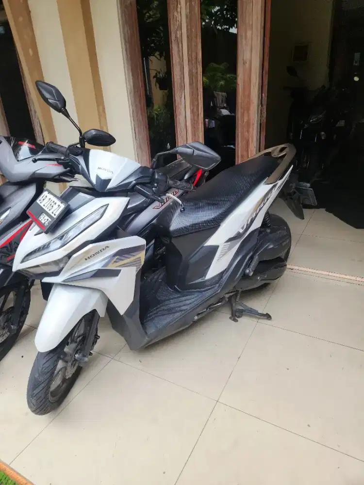 Vario 125 k2v putih keyless 2023 Gbm bisa tunai atau kredit