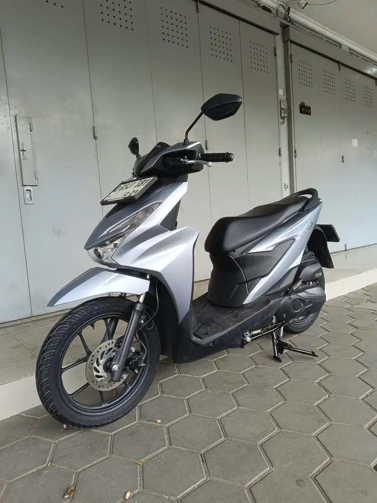 Honda beat deluxe cbs iss 2024 mulus