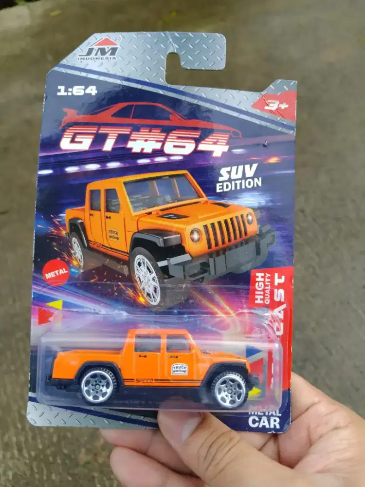 Mainan  mobilan anak