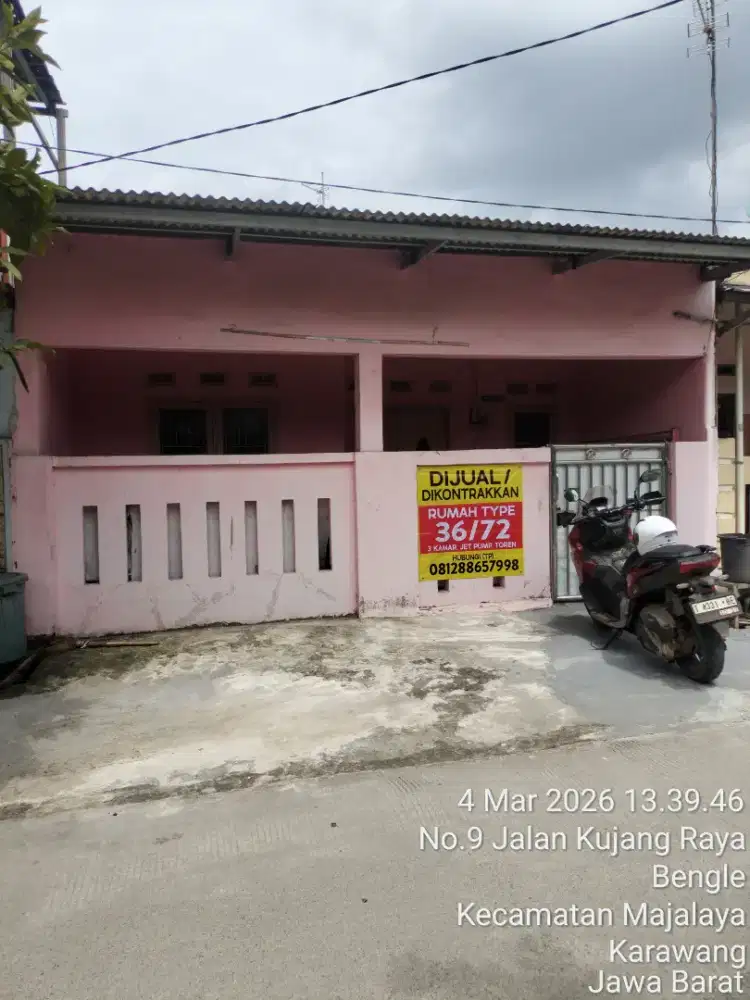 Rumah 3 kamar tidur ruangtamu luas jalan depan rumah luas