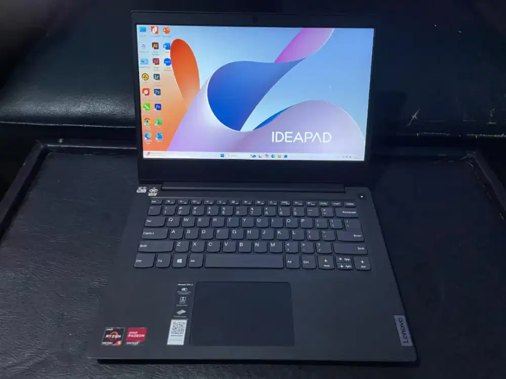 Terima jual beli laptop bekas macbook bekas iPad rusak atau matot