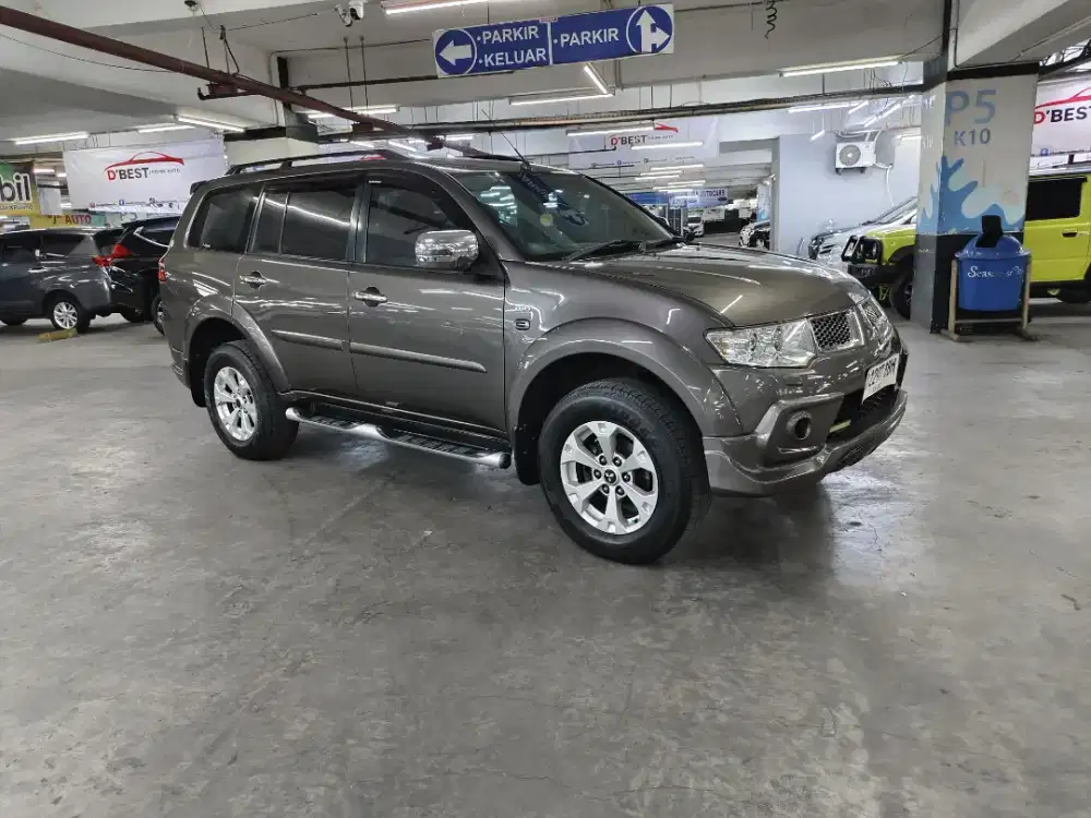 Pajero sport Dakar limited A/T 2013