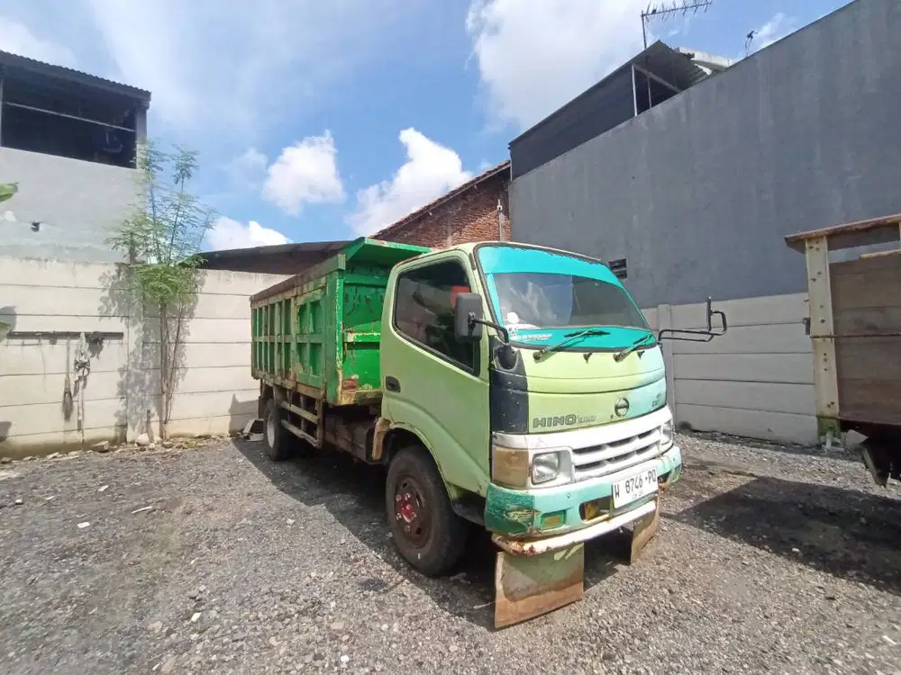 85DUMP TRUK HINO DUTRO 130HD