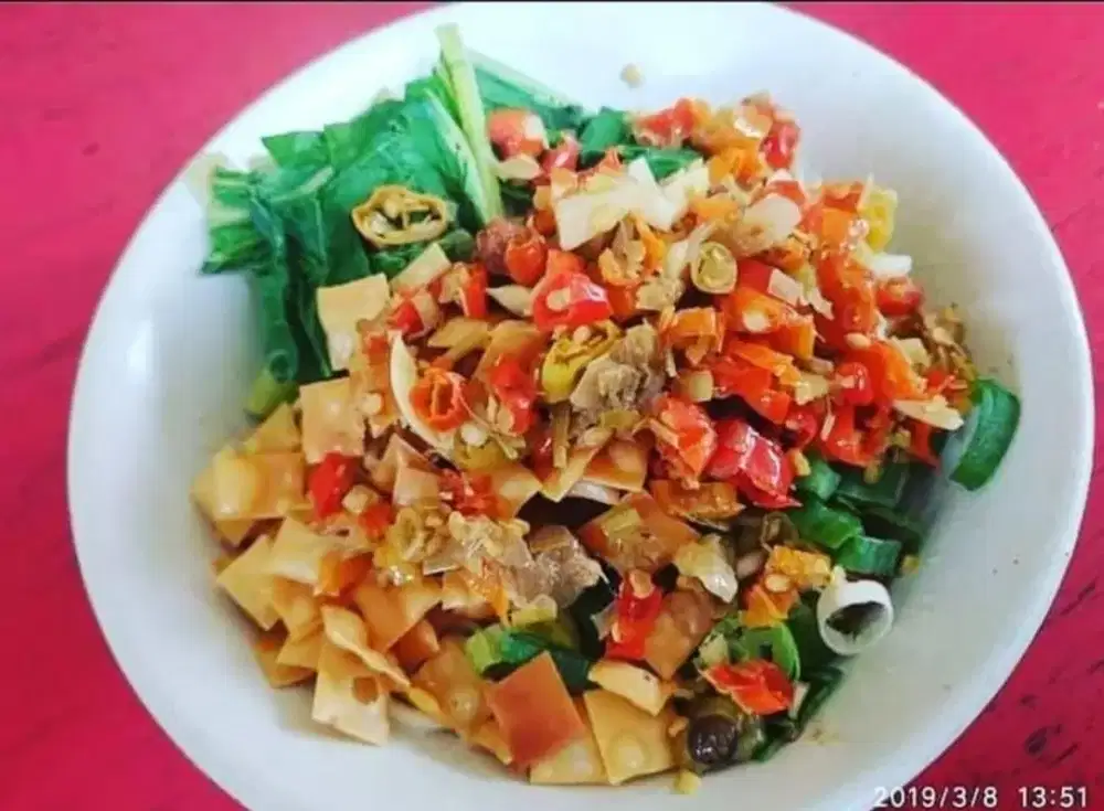 Dibutuhkan Karyawan Mie Ayam dan baso