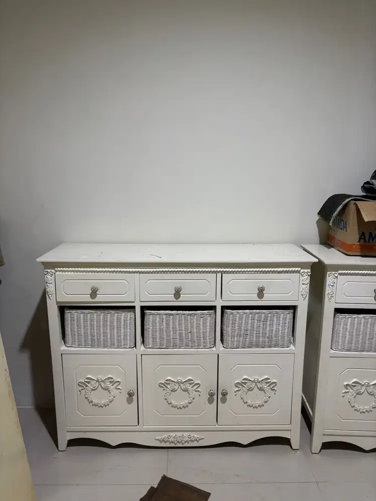 Lemari Nakas Buffet Kayu Meja Kayu Klasik