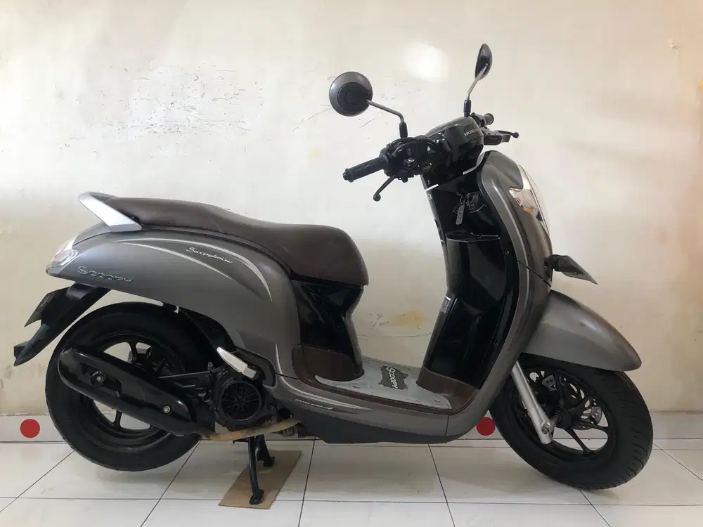 Honda Scoopy Stylish Th.2018 grey!!