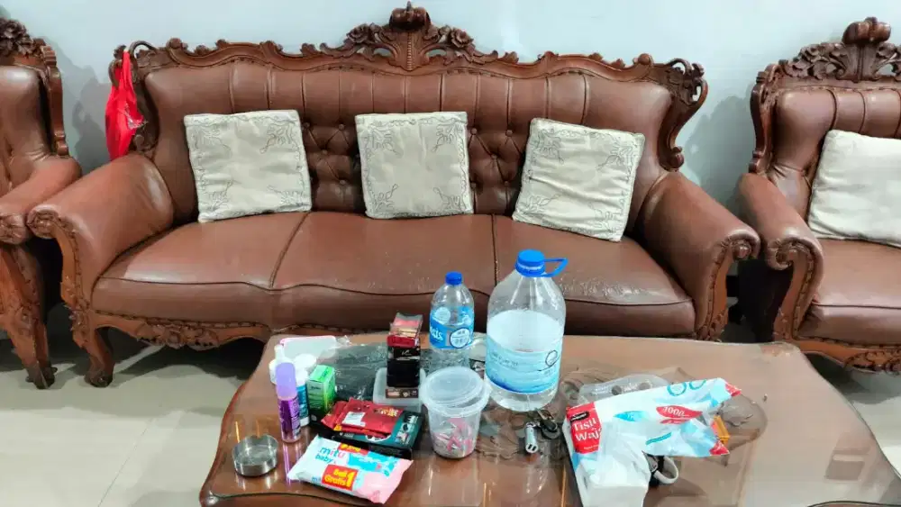 1 set bangku & meja kayu jati