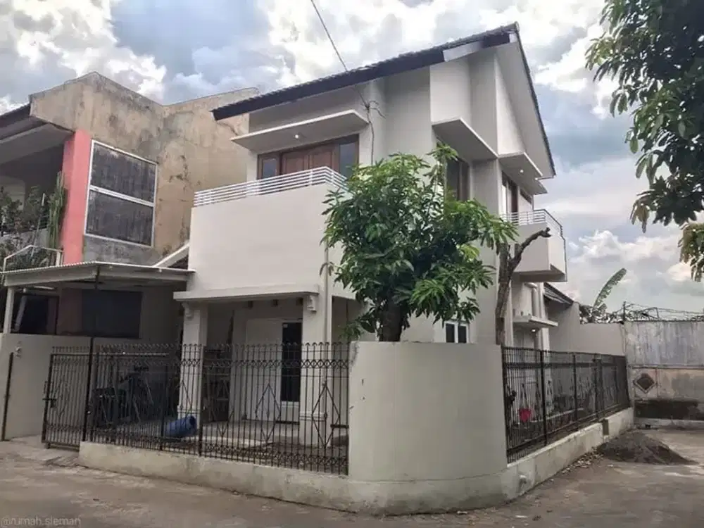 DIJUAL / SEWAKAN RUMAH LOKASI STRATEGIS LINGKUNGAN NYAMAN NGAGLIK SLEMAN JOGJA