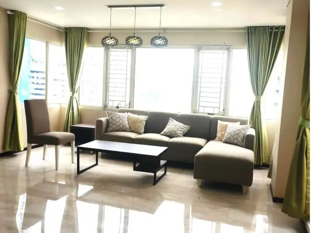 Disewa - 3+1 BR Royal Mediterania Garden Apt at Podomoro City