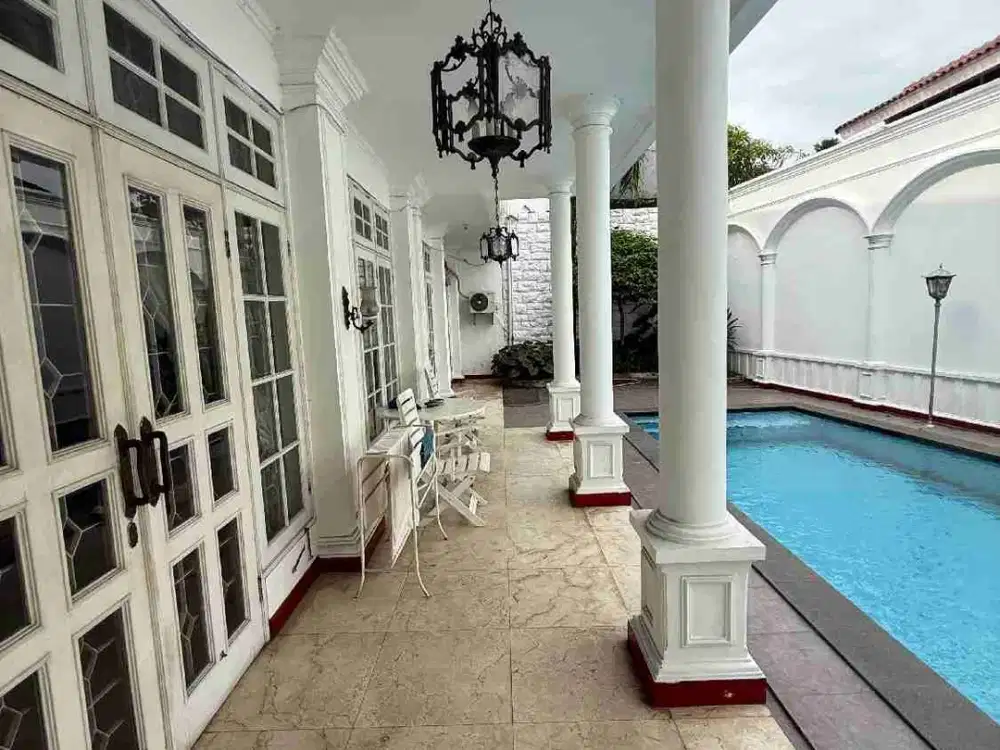 Rumah Lama Bagus Siap Huni Di Permata Hijau