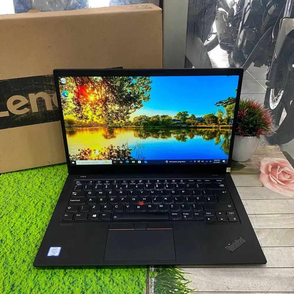 Lenovo Thinkpad X1 Carbon Core i5-8350U 8GB 256GB 14IPS Windows 11