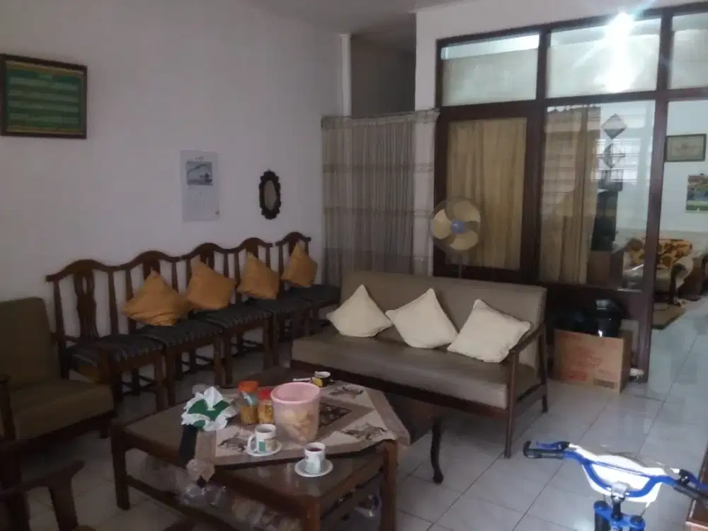 Dijual cepat rumah hitung tanah dibawah NJOP Jln, Ciputat Raya Pondok Pinang