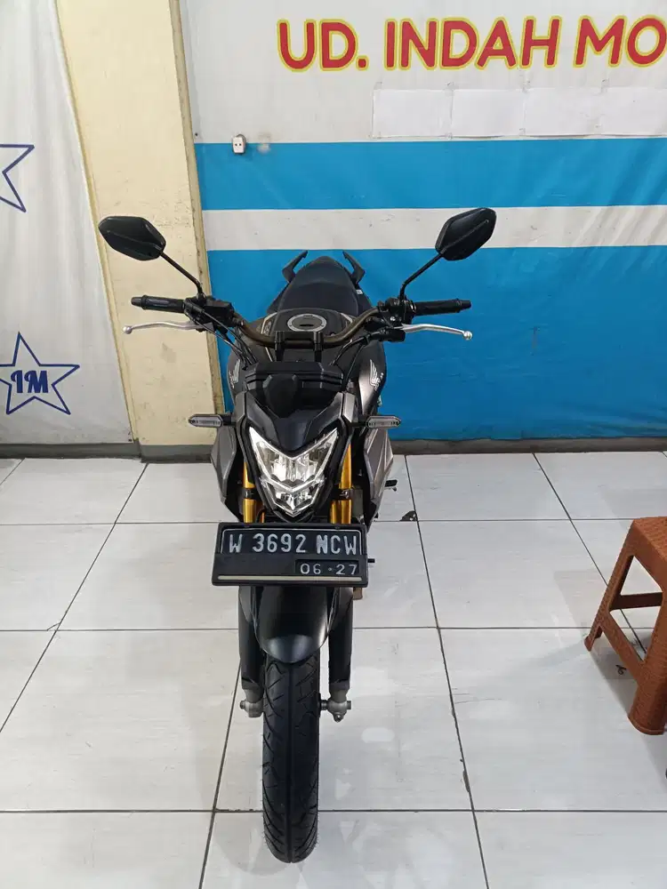 Istimewa km rendah HONDA CB150R STREETFIRE 2022 KM LOW DP PROMO 0