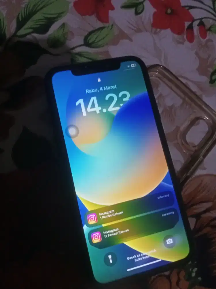 IPHONE XR 64gb inter masih mulus bgt luar dalem