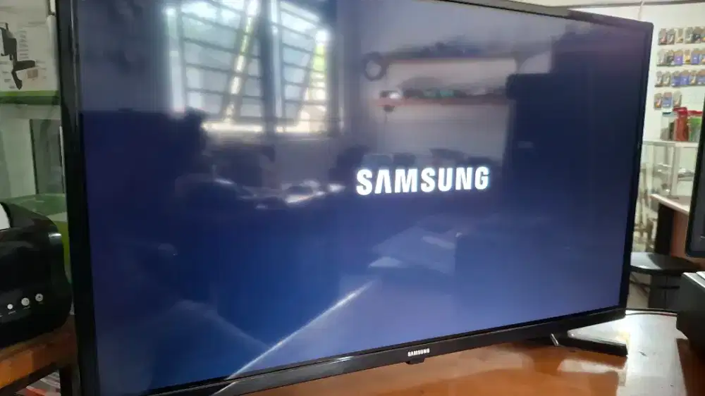 TV DIGITAL LED SAMSUNG 32 inc  mulus ( like NEW )