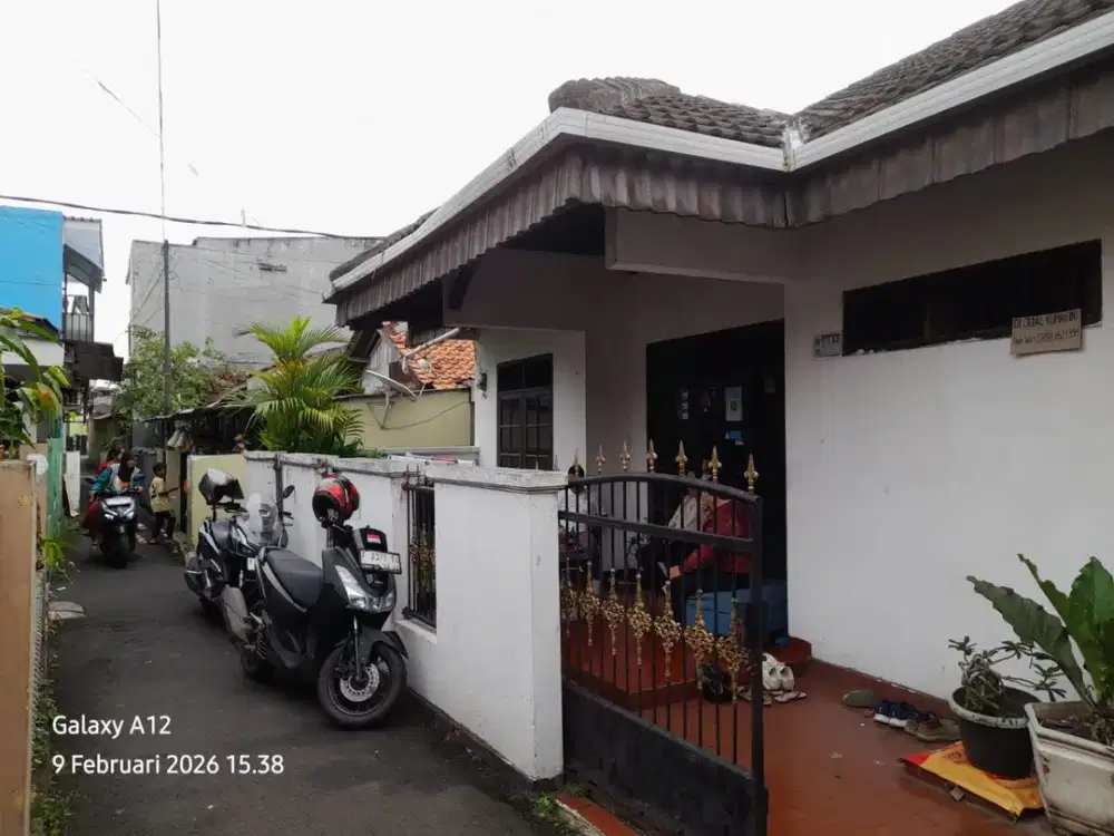 Rumah Minimalis di Petukangan Utara