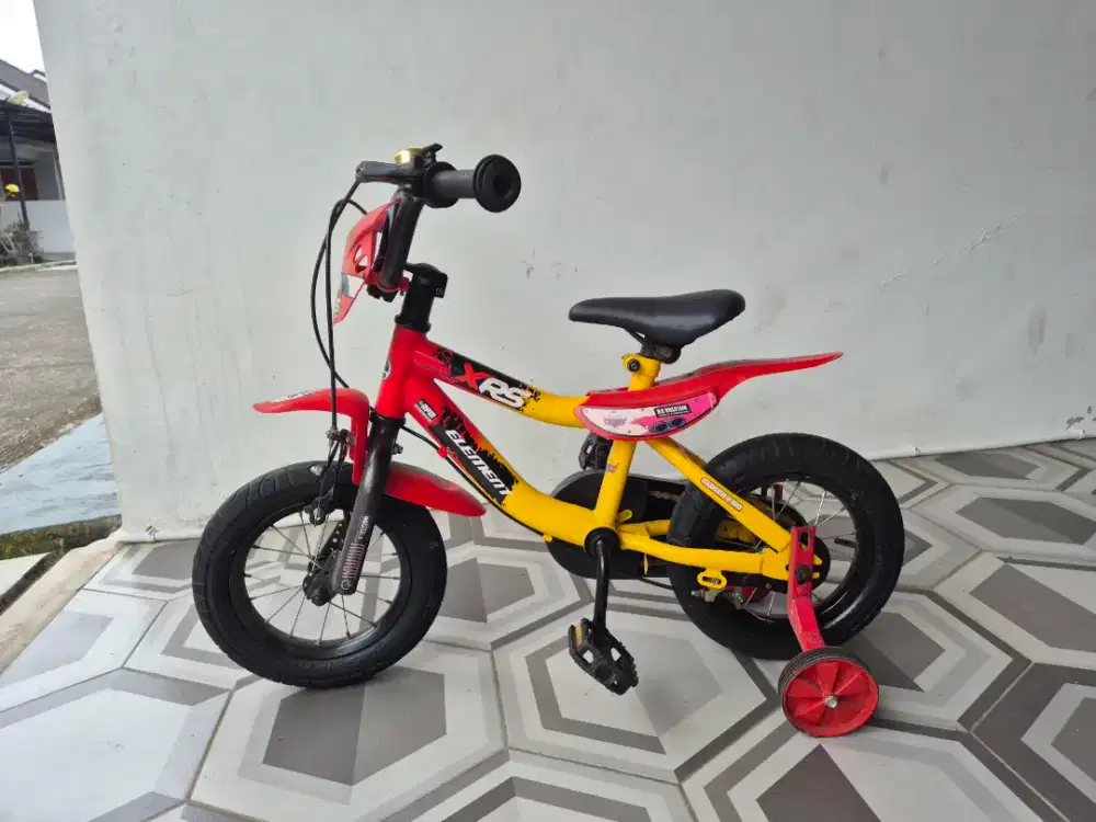 Sepeda Element original  Disney pixar Cars