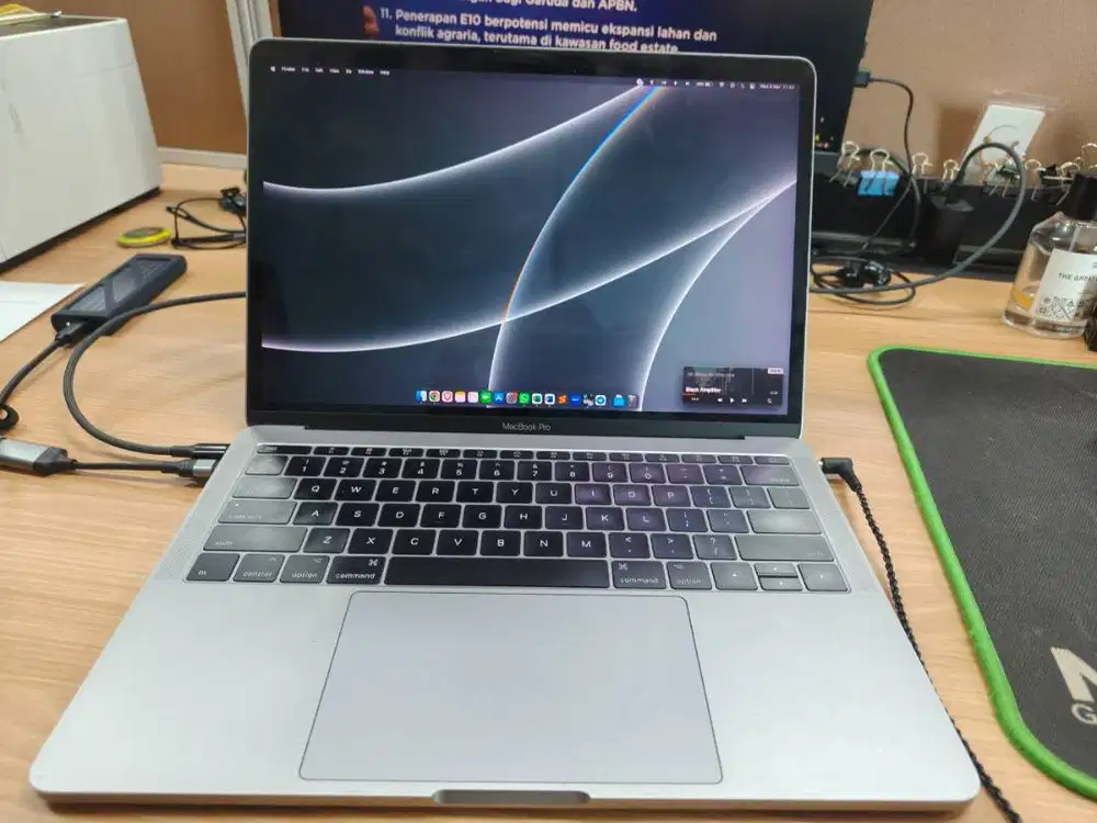 Jual BU Macbook Pro 2017 (8/128)