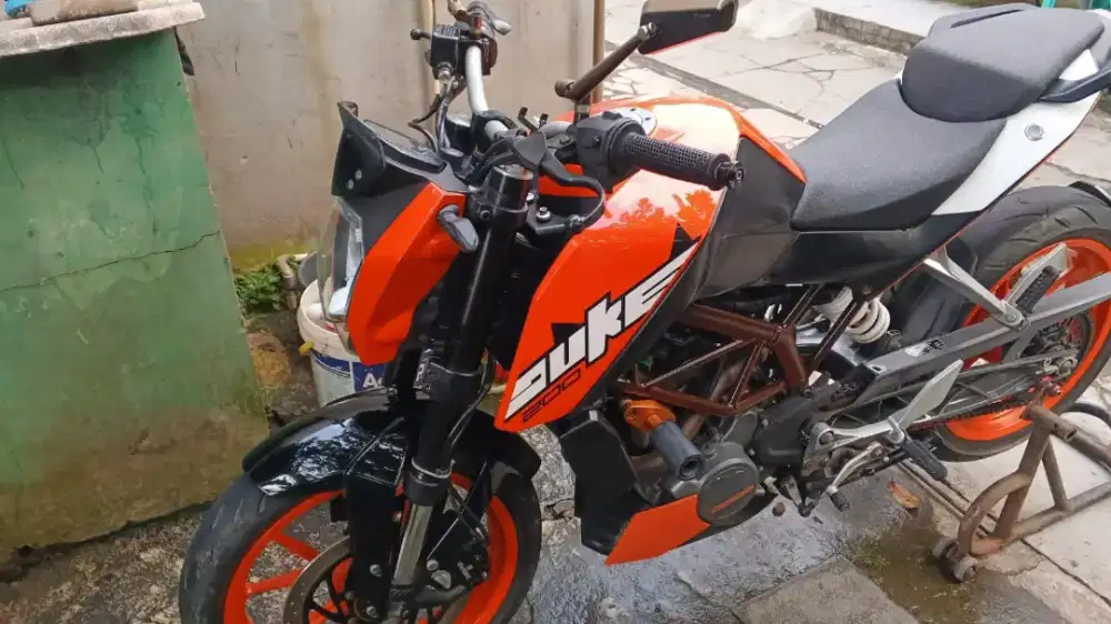 Bismillah jual cepat KTM Duke 2018