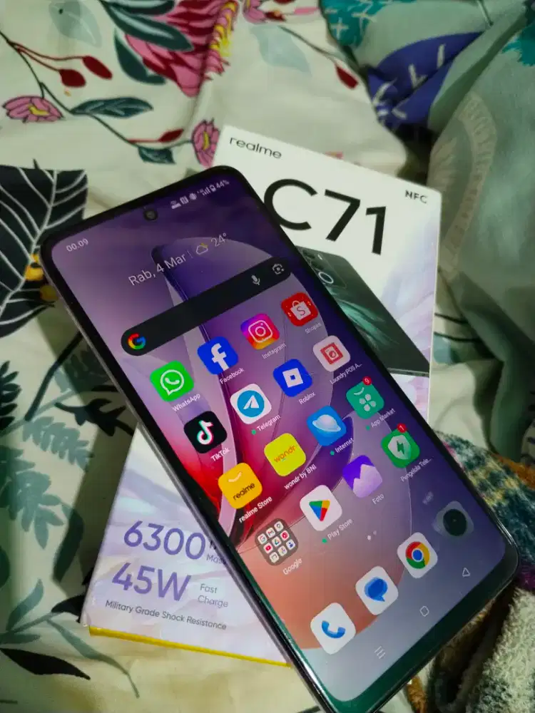 Realme c71 purple