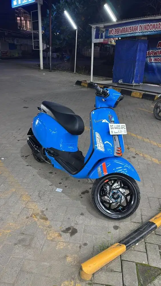 DIJUAL – Vespa Sprint S 2025 | Warna Biru | KM 500 | Tangan Pertama