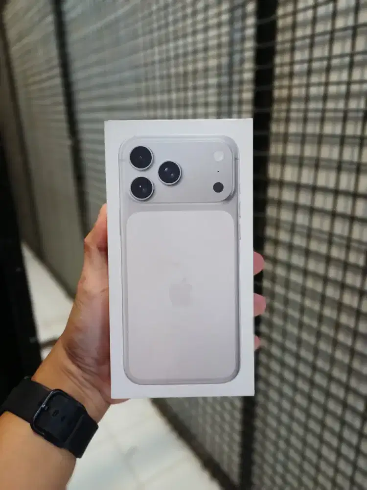 iPhone 17 PM 256 Silver NEW SEGEL GARANSI RESMI iBox