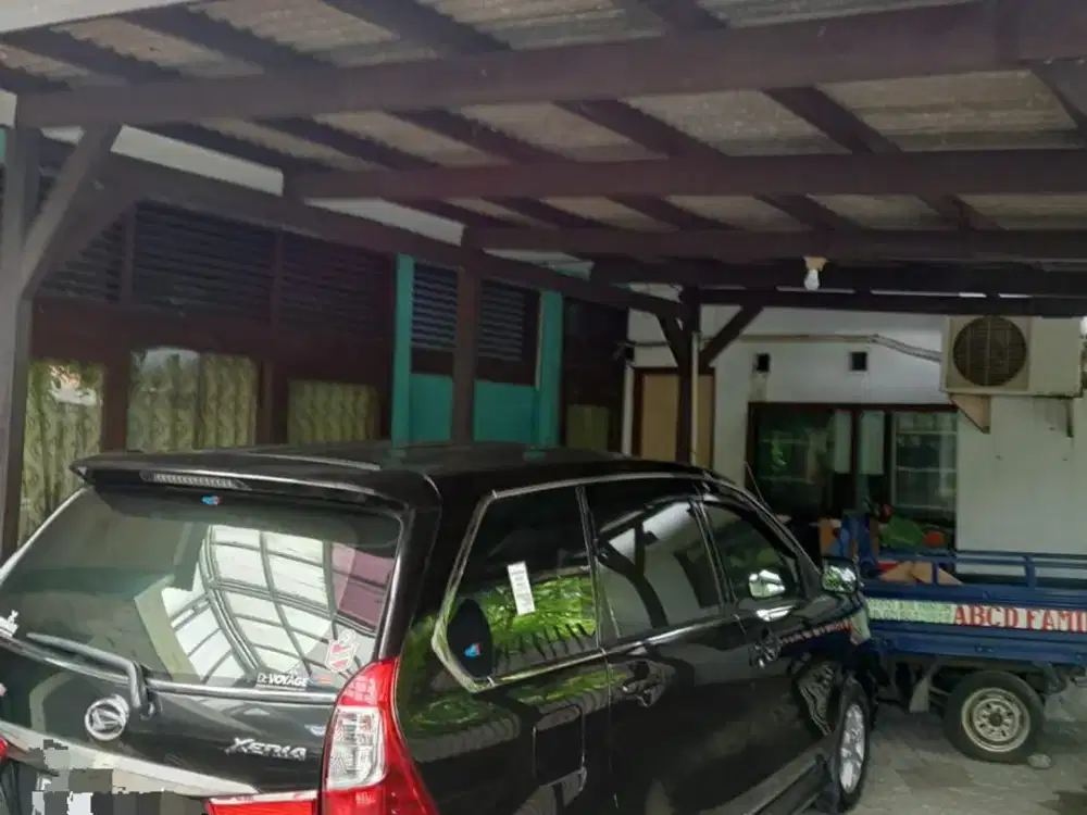 Dijual Rumah Bangunan Lama di Kayu Putih Jaktim