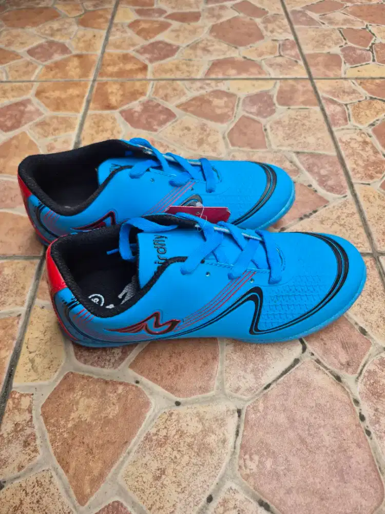 Sepatu Futsal Anak Merek Birdfly Biru No 35