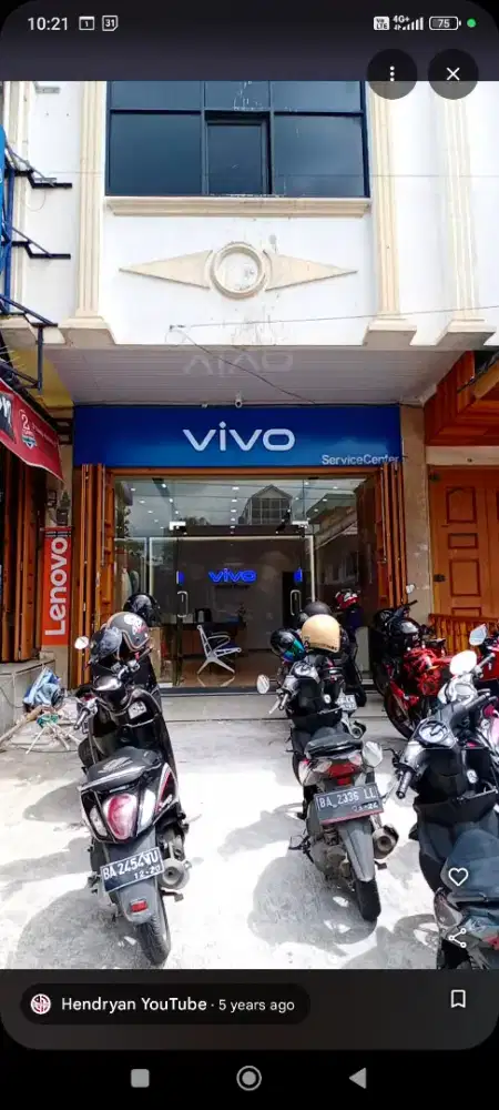 Disewakan Ruko 3 Lantai Lokasi Strategis Pusat Kota Jam Gadang