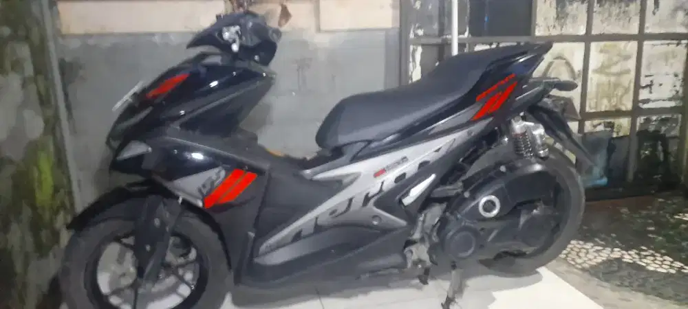 Buc aerox hitam thn 2018