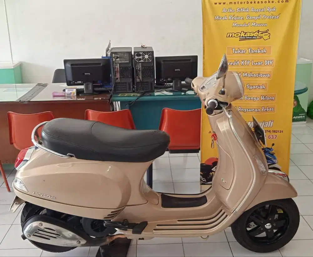 piagi vespa lx150 th 2013 kredit motor murah
