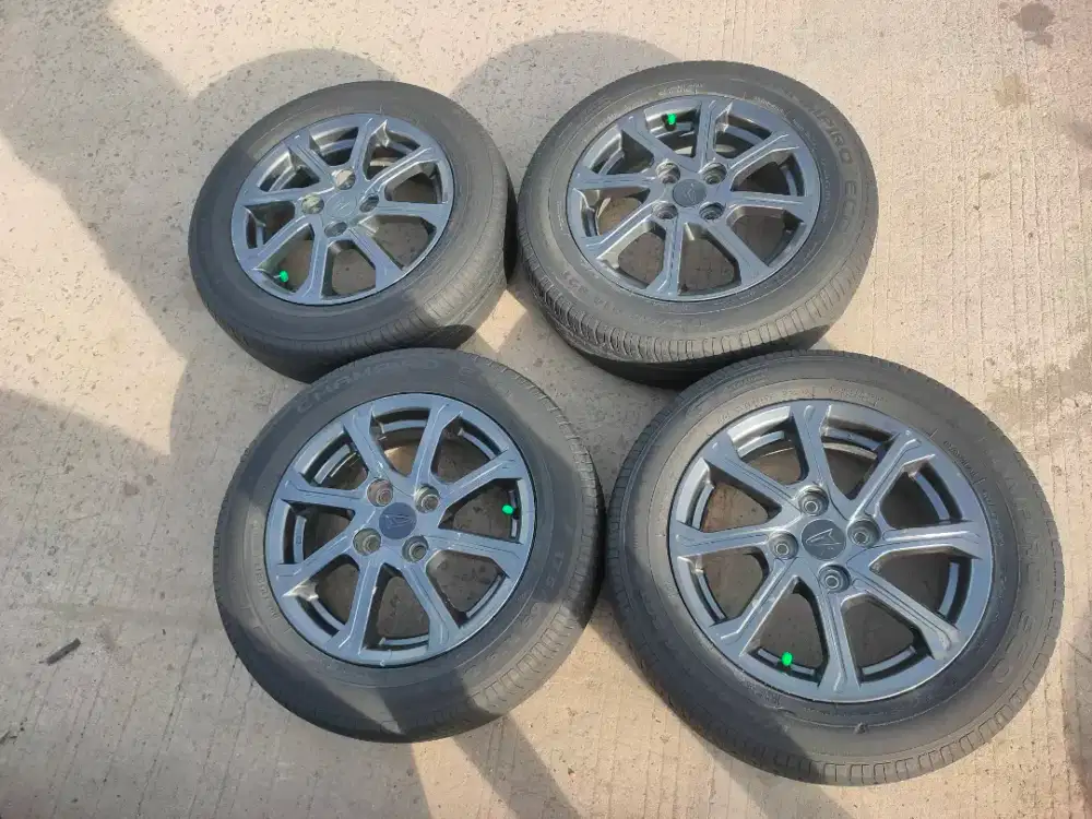 OEM Ayla R14 tahun 2022