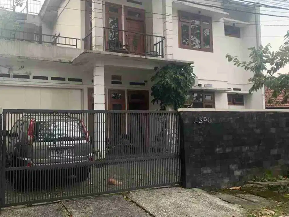Dijual Rumah 2 Lantai Kokoh + Drinkable Tap Water di Jl. Cianjur Batununggal Kota Bandung
