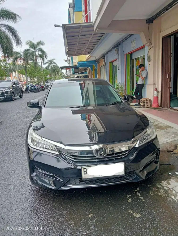 Dijual Segera Mobil Accord