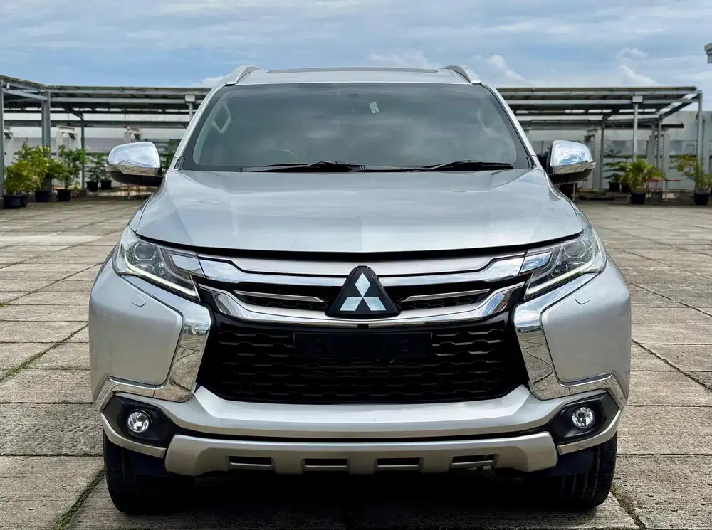 [LOW KM 64.000] MITSUBISHI PAJERO SPORT DAKAR 2016 SILVER TT 2017