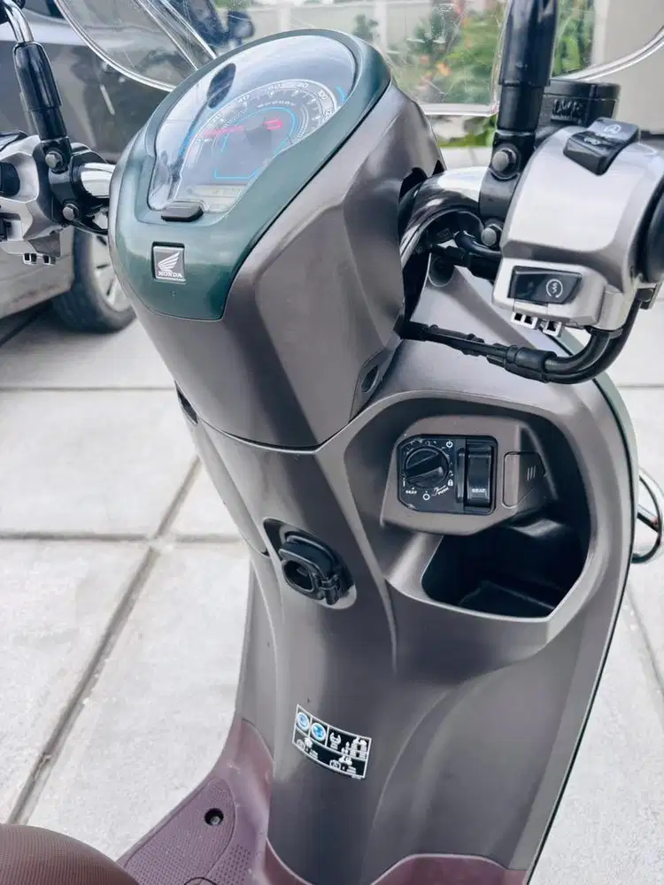 Honda Scoopy Warna Hijau Army