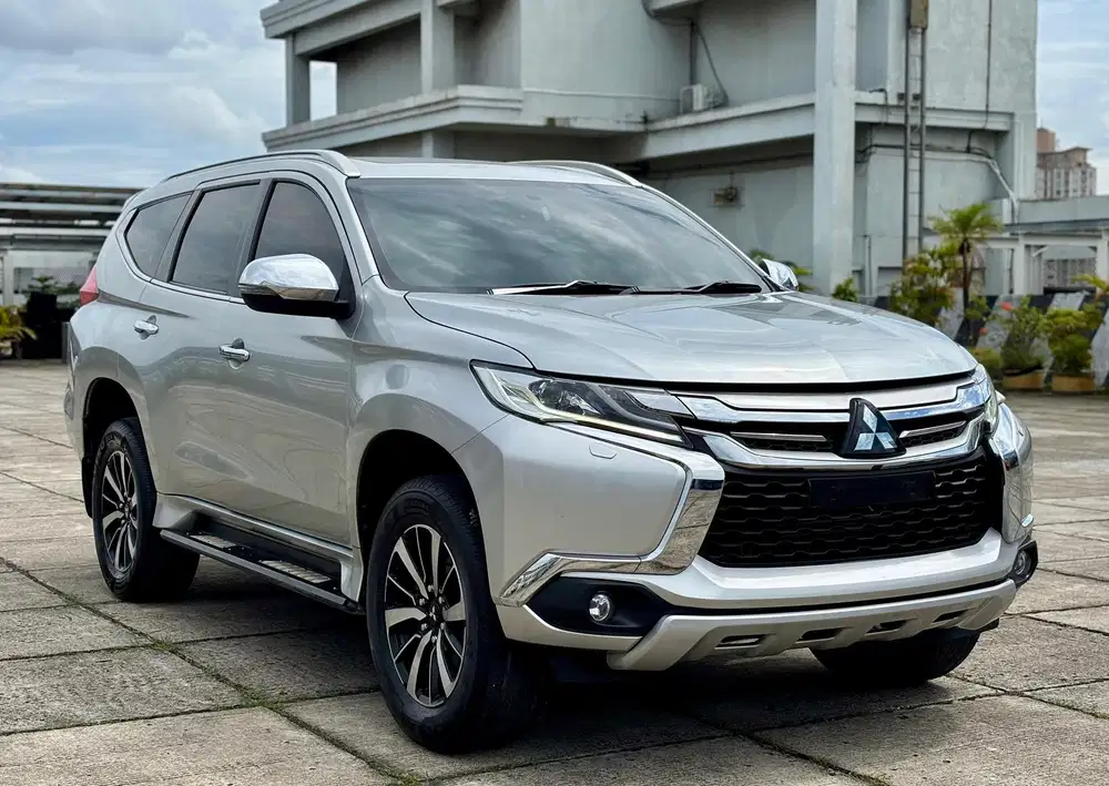 [LOW KM 64.000] MITSUBISHI PAJERO SPORT DAKAR 2016 SILVER TT 2017