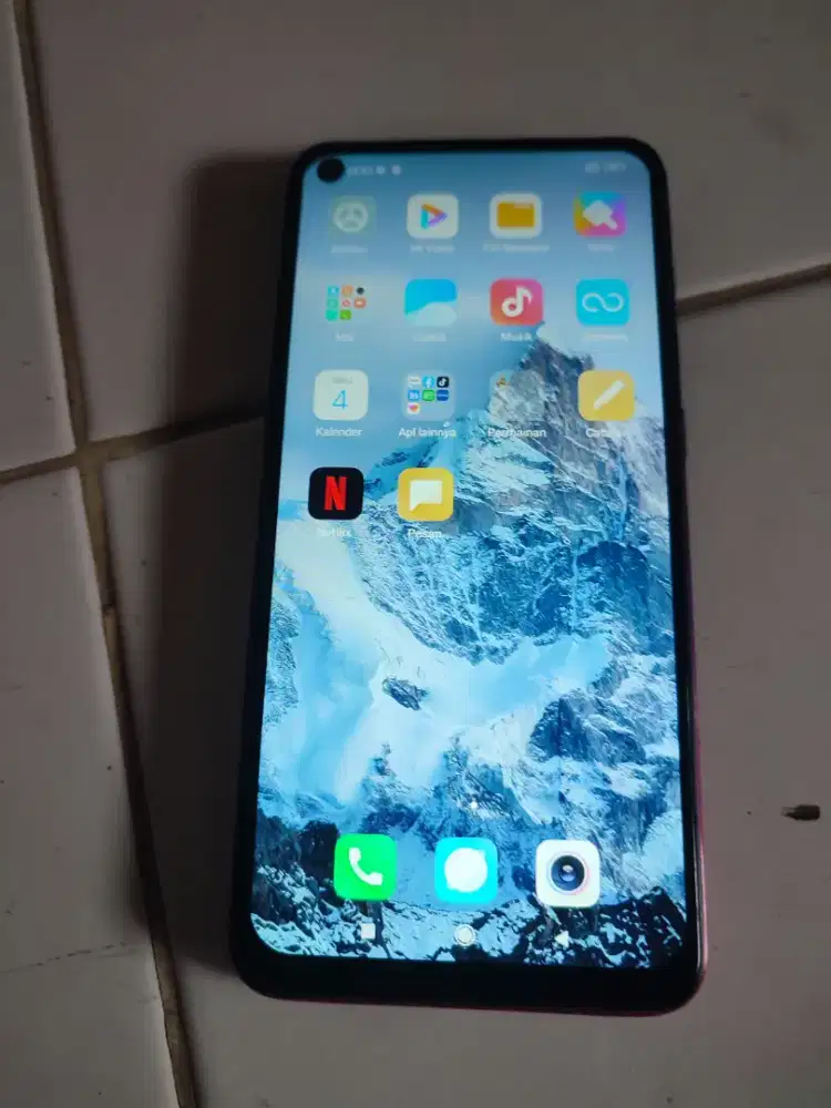 Dijual redmi Note 9, ram 4+1/64, hp dan charger