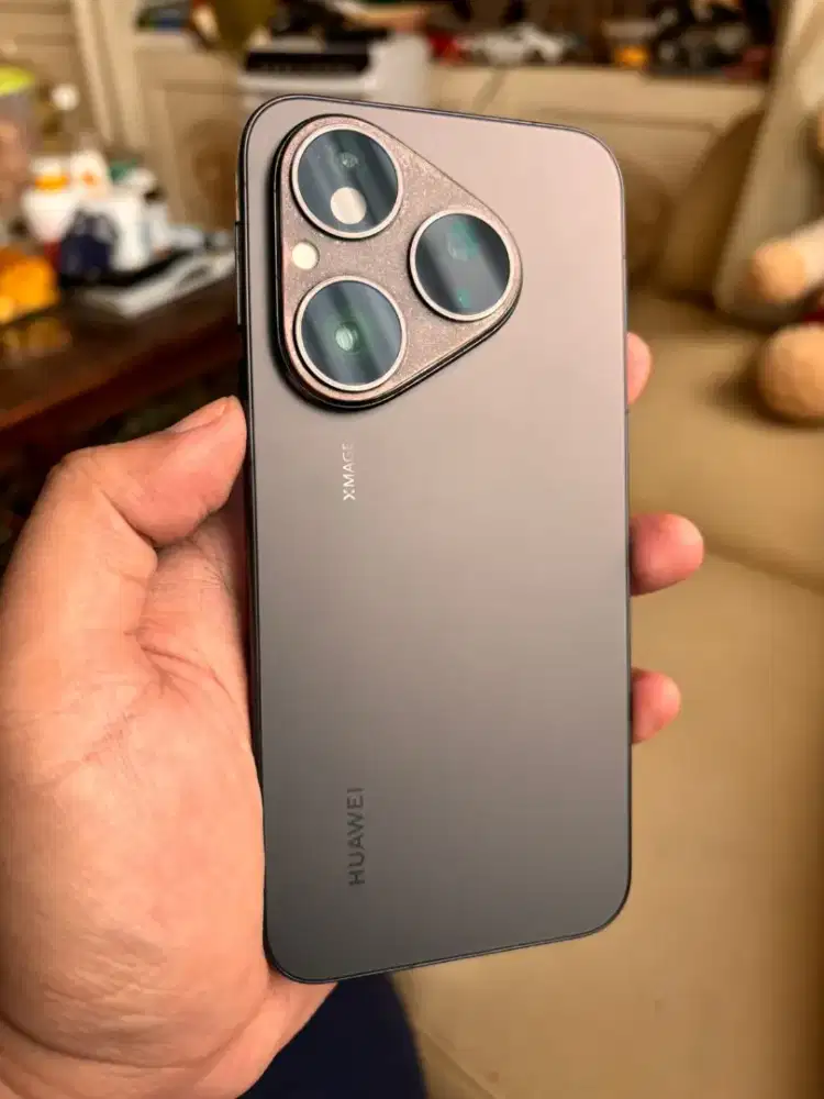 Huawei pura 80 basic hitam