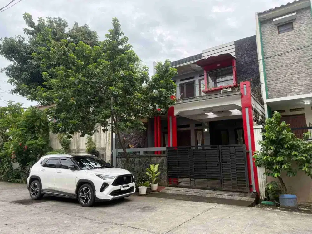 Rumah Mewah lingkungan istimewa Komplek Billymoon.