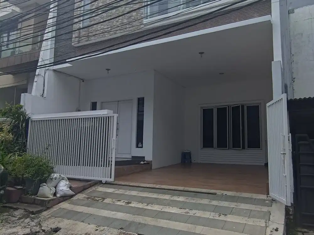 Rumah SHM LT 240 Siap Huni 15 Menit ke Gerbang Tol Pluit J-40415