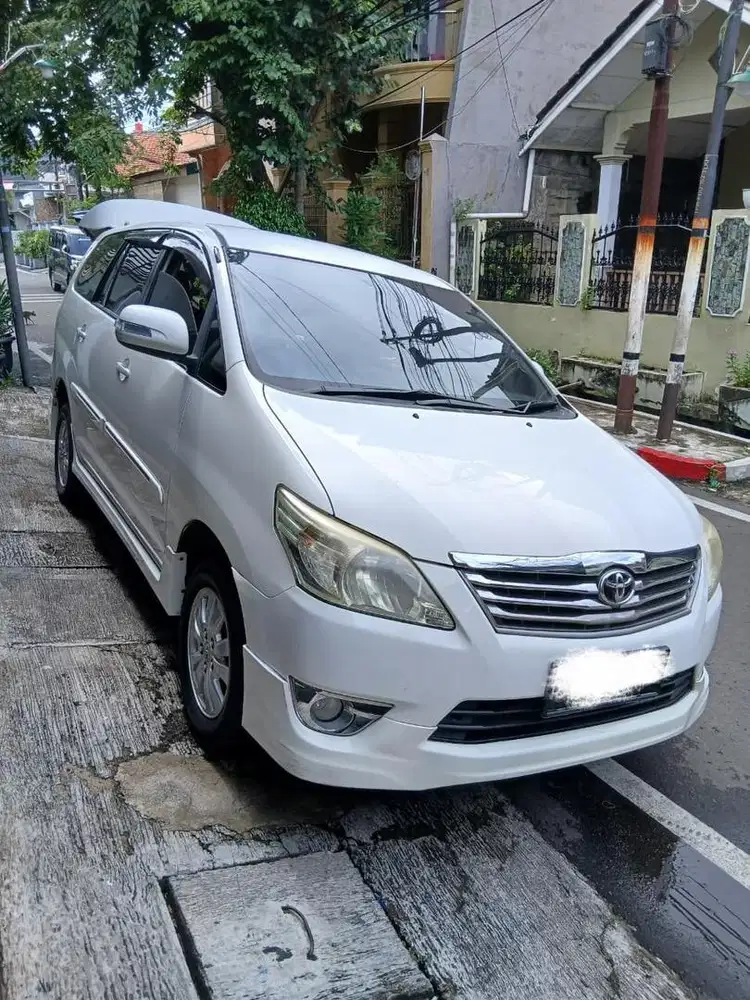 KIJANG INNOVA 2.0 G LUXURY 2012