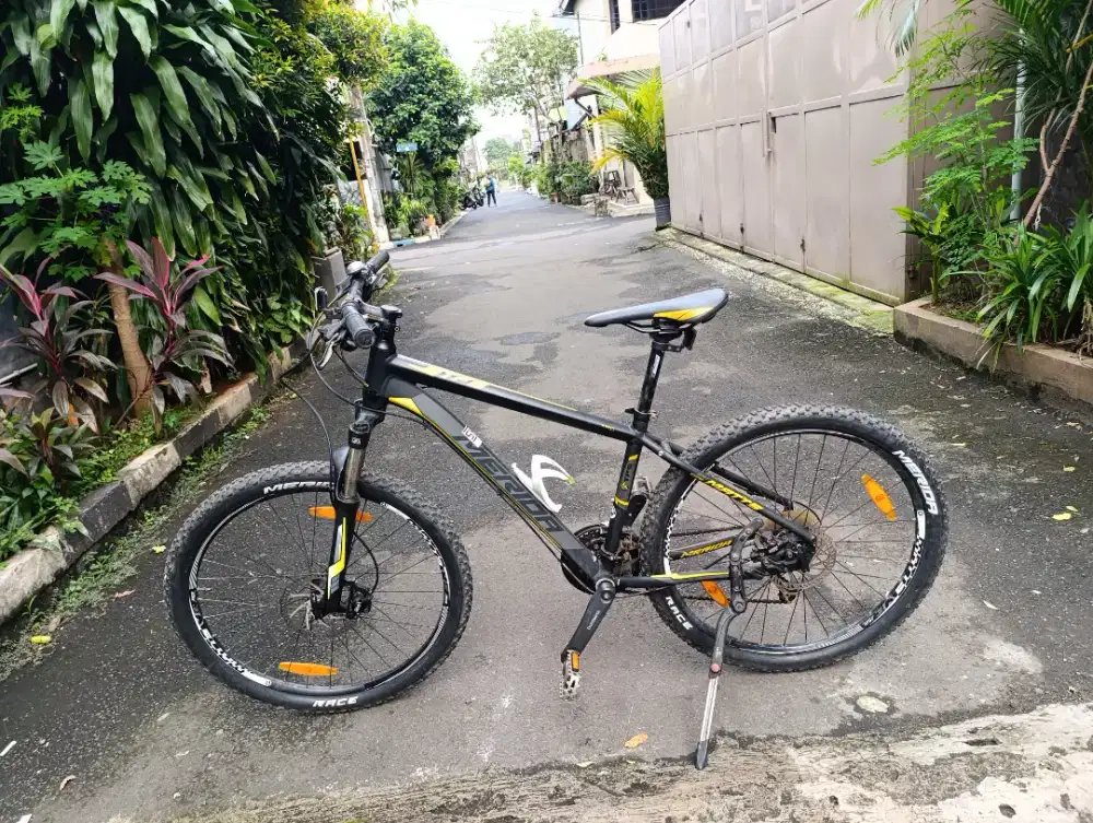 Sepeda MTB/gunung Merida Matt merk luar