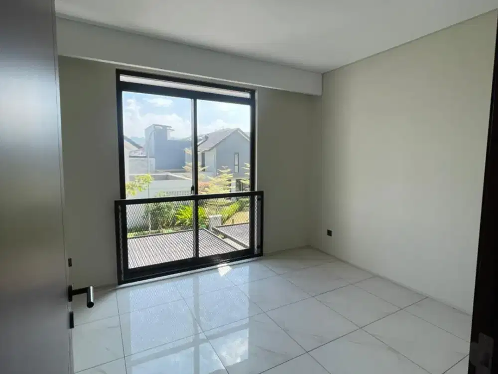 RUMAH BAGUS MINIMALIS MODERN DEKAT IKEA, WOOSH, SEKOLAH CBCS, BAIS, RUMAH SAKIT DI TATAR PUNAWANGI KOTA BARU PARAHYANGAN KBP BANDUNG